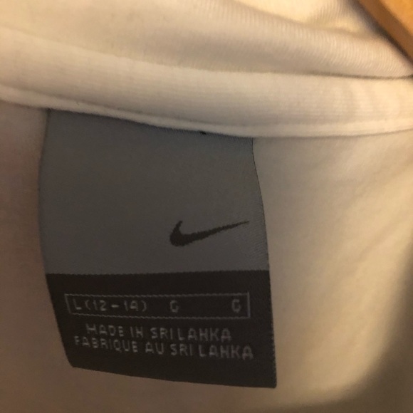 White Nike Collard shirt size large (12-14) - Picture 4 of 6